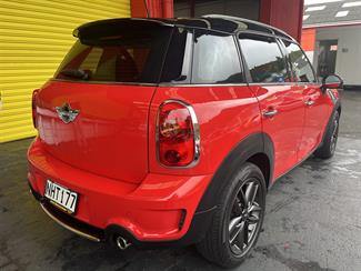 2011 BMW MINI - Thumbnail