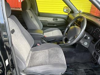 1995 Nissan Terrano - Thumbnail