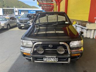 1995 Nissan Terrano - Thumbnail