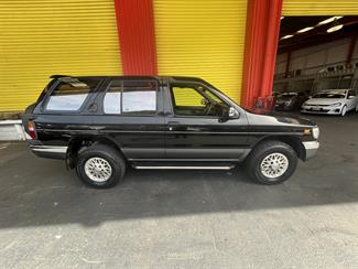 1995 Nissan Terrano - Thumbnail