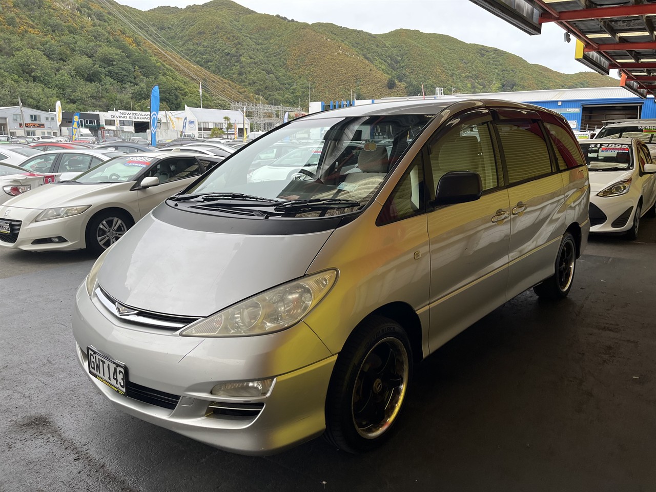 2005 Toyota Estima