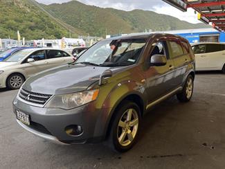 2007 Mitsubishi Outlander - Thumbnail