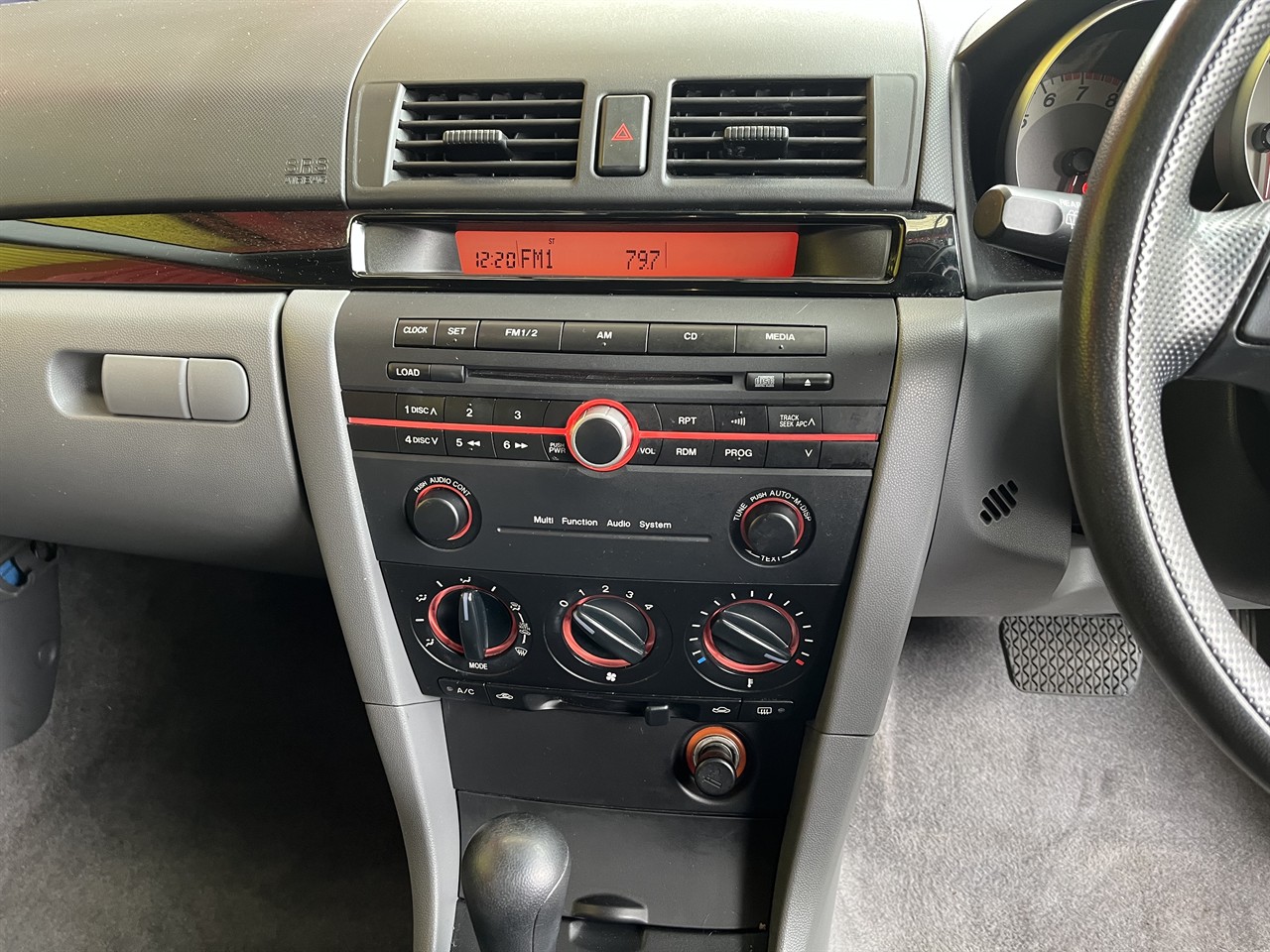 2007 Mazda Axela
