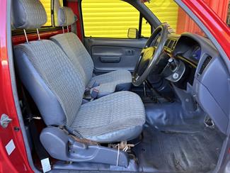 2003 Toyota Hilux - Thumbnail