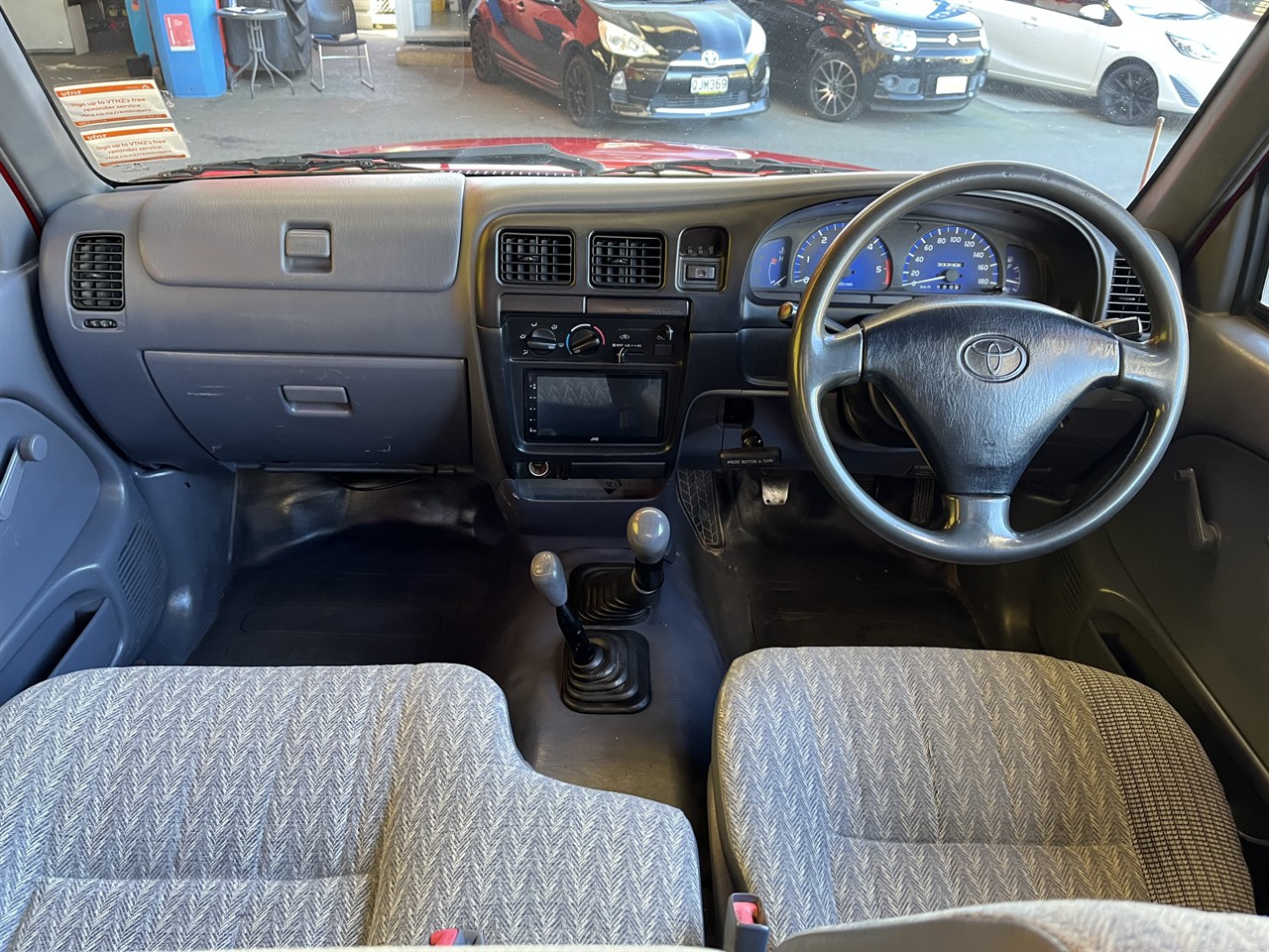 2003 Toyota Hilux
