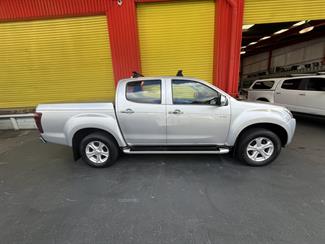 2017 Isuzu D-Max - Thumbnail