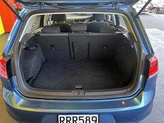 2013 Volkswagen Golf - Thumbnail