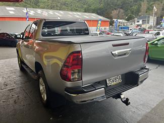 2016 Toyota Hilux - Thumbnail
