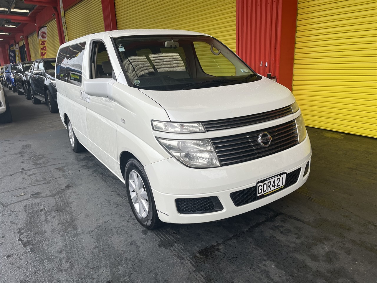 2003 Nissan ELGRAND