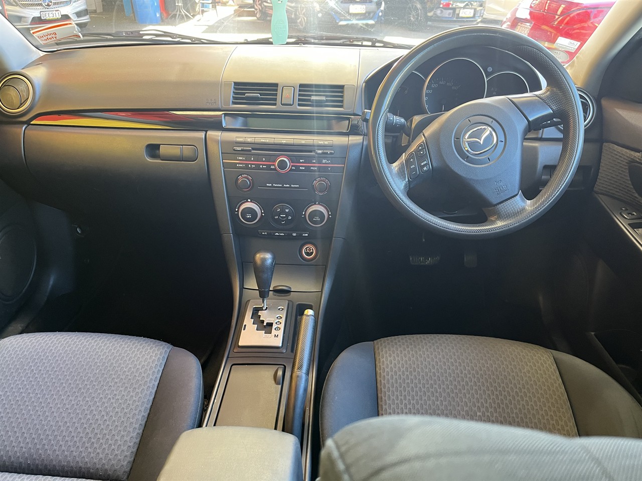 2004 Mazda Axela