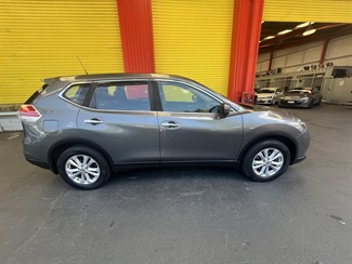 2017 Nissan X-Trail - Thumbnail