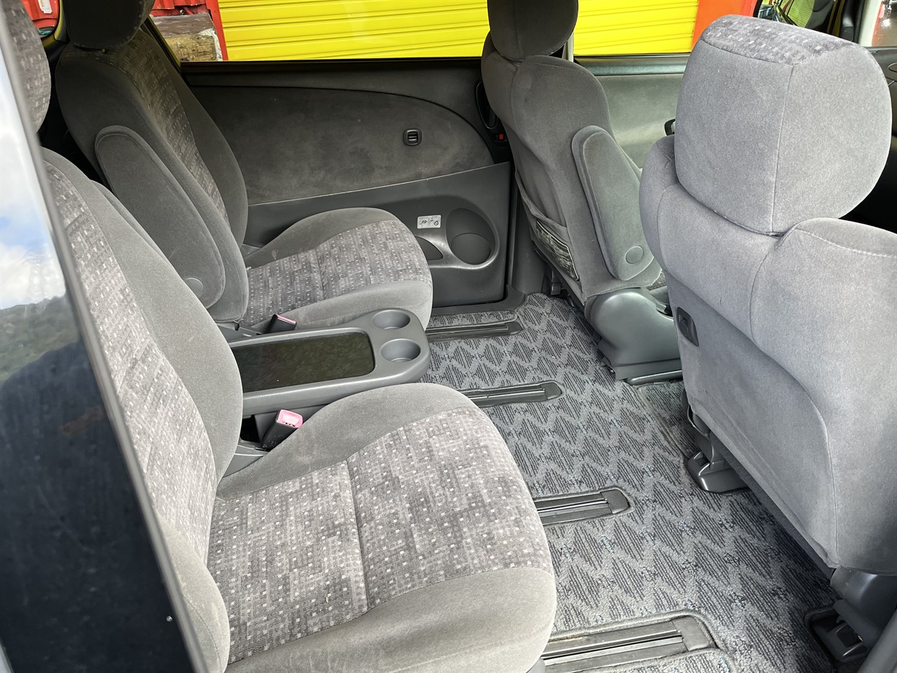 2004 Toyota Estima