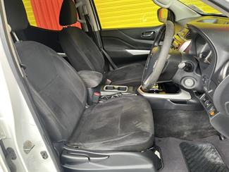 2017 Nissan Navara - Thumbnail