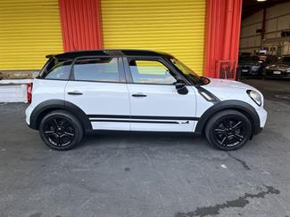 2011 Mini Cooper S Countryman - Thumbnail