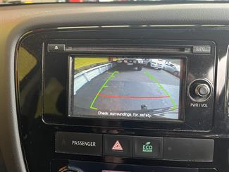 2015 Mitsubishi Outlander - Thumbnail
