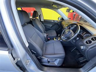 2013 Volkswagen Tiguan - Thumbnail