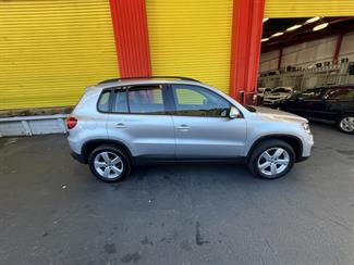 2013 Volkswagen Tiguan - Thumbnail