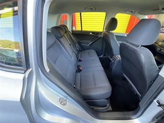 2013 Volkswagen Tiguan - Thumbnail