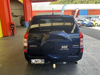 2008 Suzuki Escudo - Thumbnail