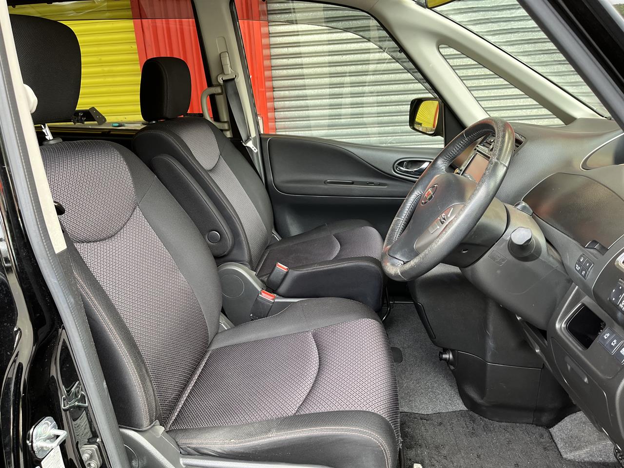 2013 Nissan Serena