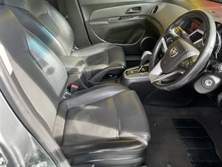 2010 Holden Cruze - Thumbnail