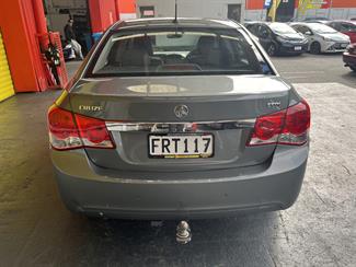 2010 Holden Cruze - Thumbnail