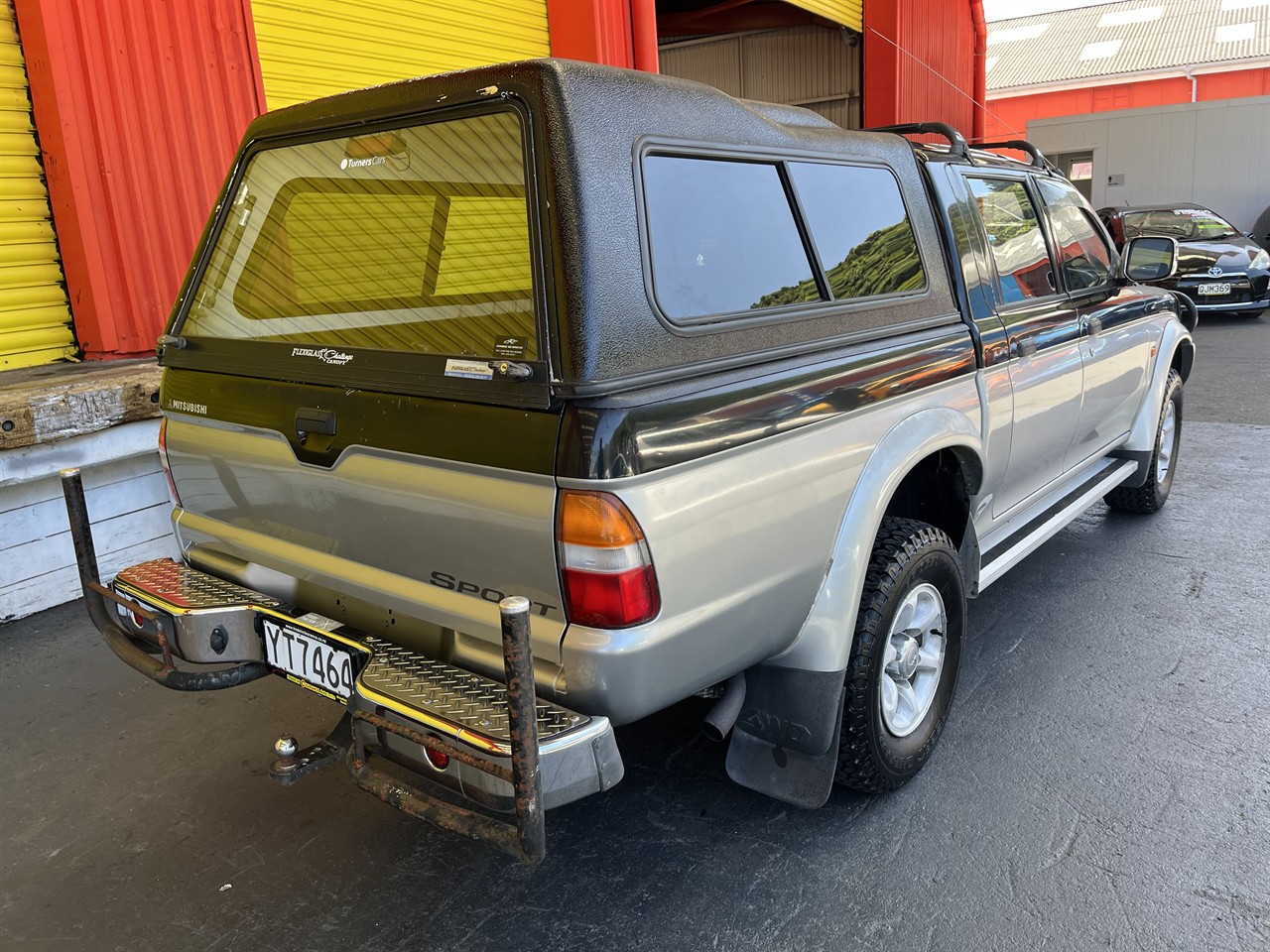 2000 Mitsubishi l200