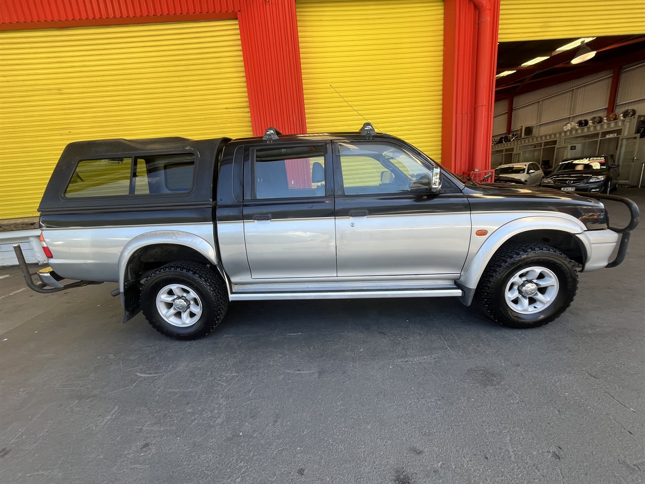 2000 Mitsubishi l200