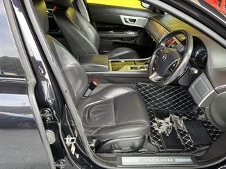 2014 Jaguar Xf - Thumbnail