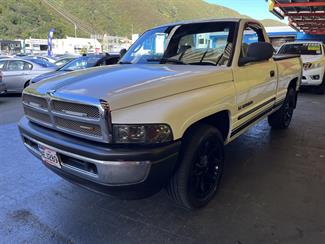 2000 Dodge RAM - Thumbnail