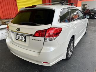 2013 Subaru Legacy - Thumbnail