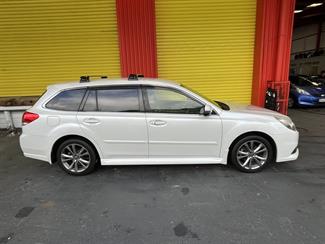 2013 Subaru Legacy - Thumbnail