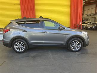 2014 Hyundai Santa Fe - Thumbnail