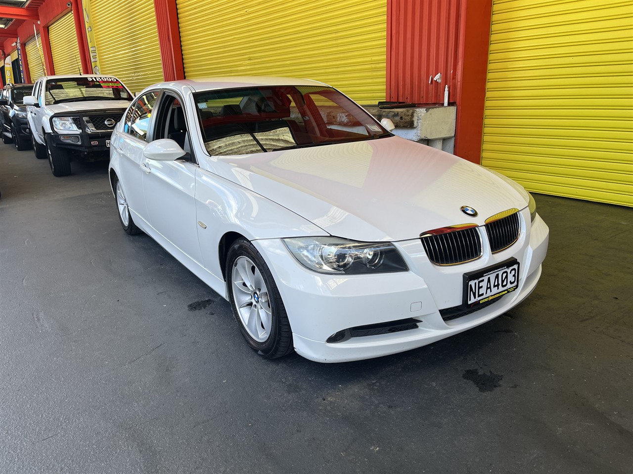 2009 BMW 325i