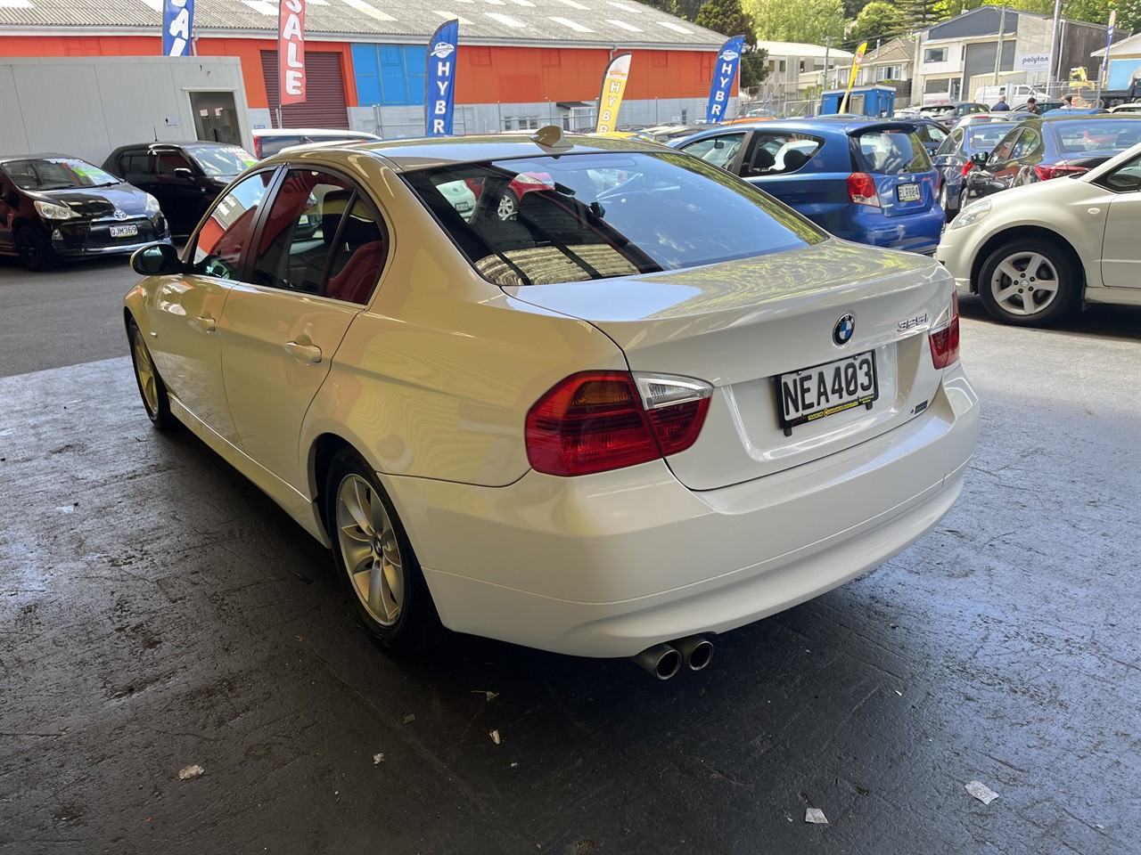 2009 BMW 325i