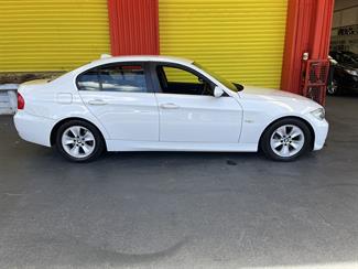 2009 BMW 325i - Thumbnail