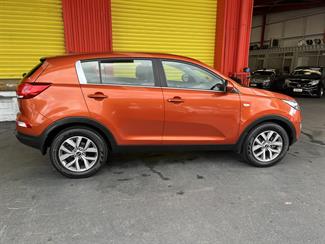2015 Kia Sportage - Thumbnail
