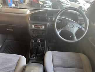 2000 Mazda bounty - Thumbnail