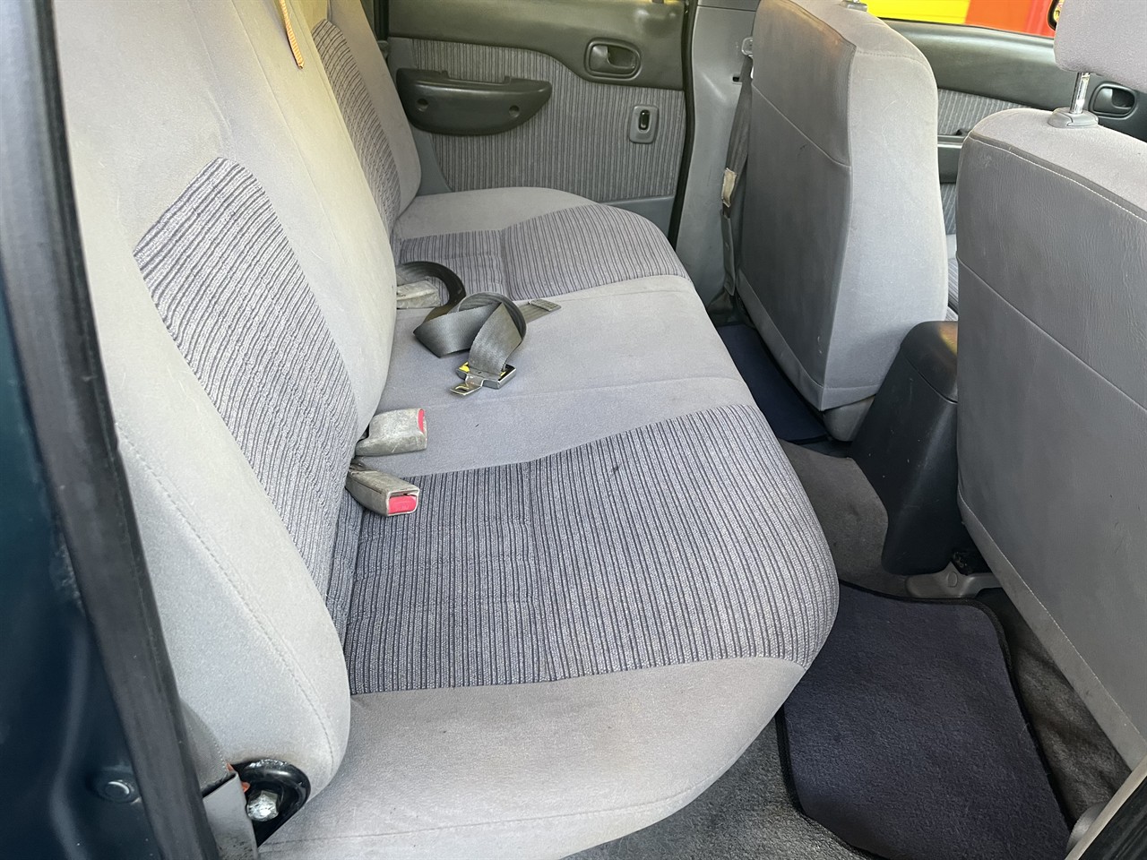 2000 Mazda bounty