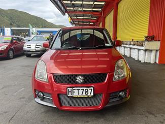 2005 Suzuki Swift - Thumbnail