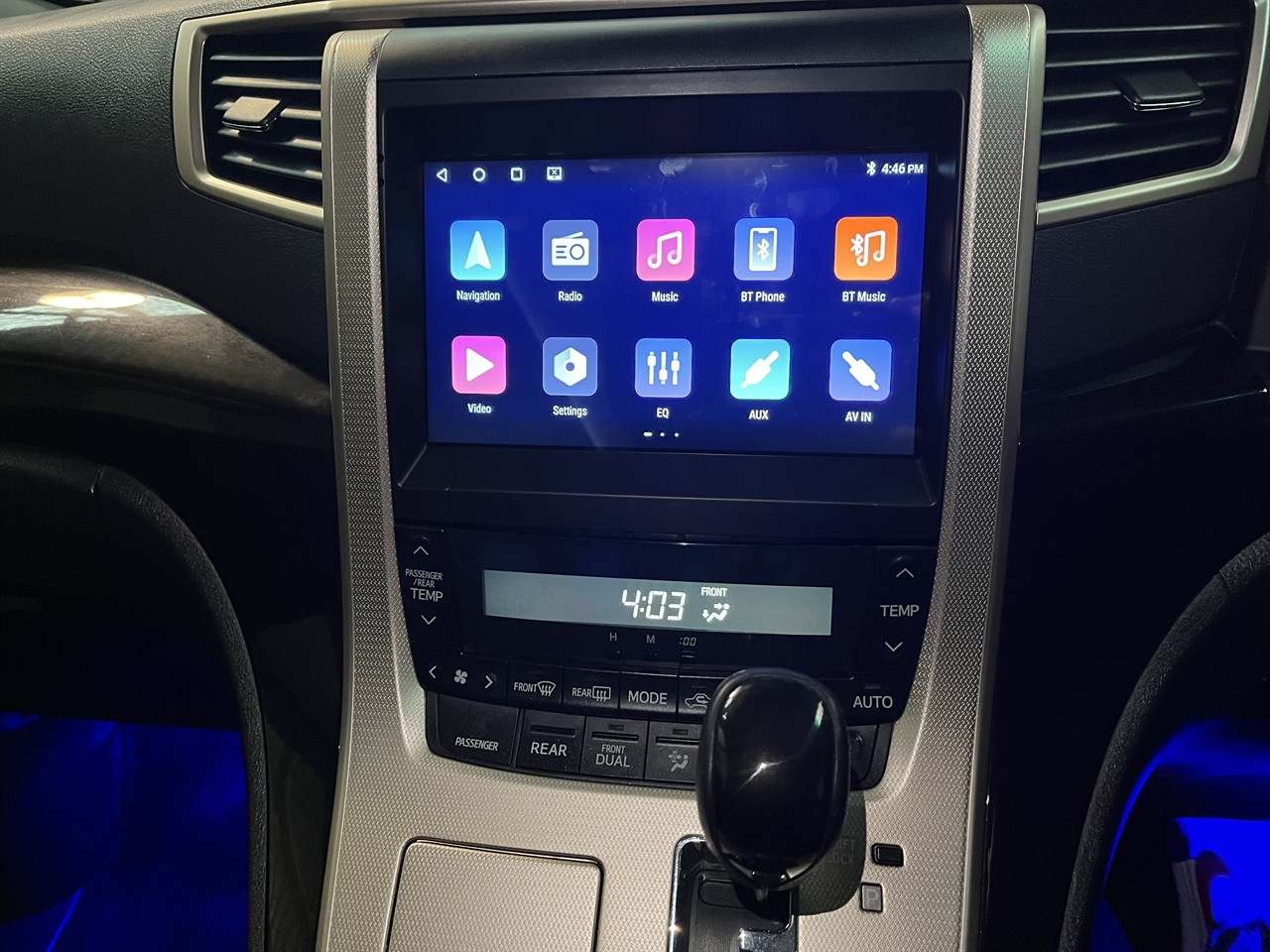 2014 Toyota Vellfire