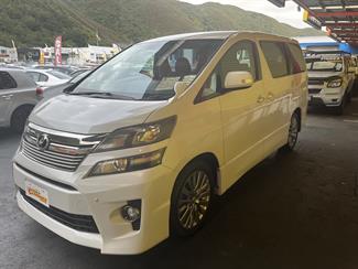2014 Toyota Vellfire - Thumbnail