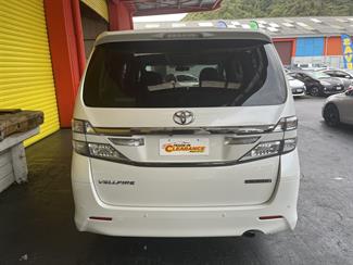 2014 Toyota Vellfire - Thumbnail
