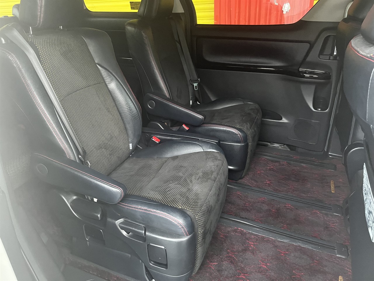 2014 Toyota Vellfire