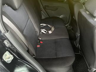 2006 Suzuki Swift - Thumbnail