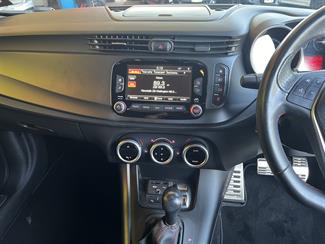 2016 Alfa Romeo Giulietta - Thumbnail