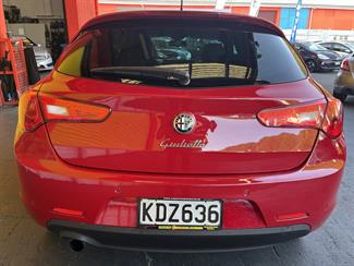 2016 Alfa Romeo Giulietta - Thumbnail
