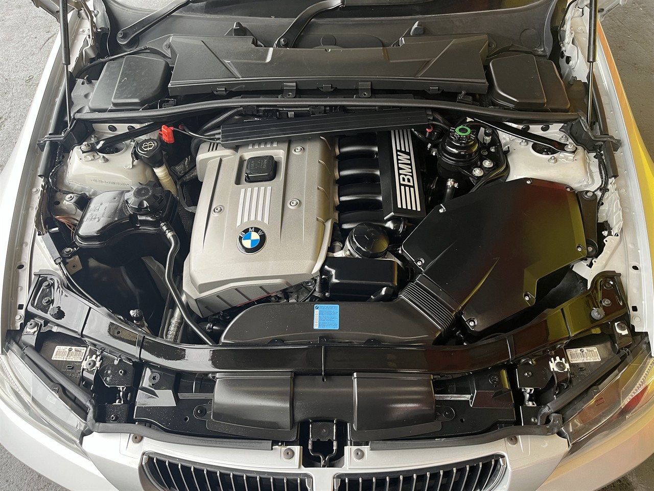 2006 BMW 325i