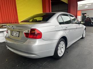 2006 BMW 325i - Thumbnail