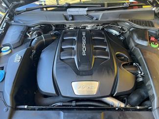 2011 Porsche Cayenne - Thumbnail